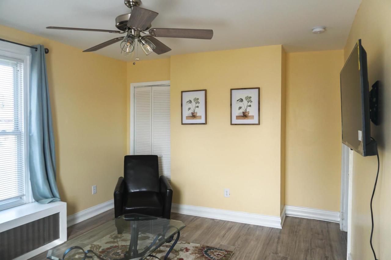 Lincoln Manor - Newly Renovated, 1mile From Phl Airport And Sports Stadiums Apartment *
